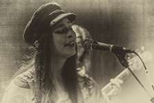 Angela Perley & The Howlin' Moons
